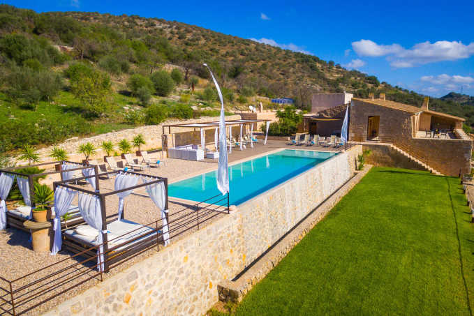 Finca Alegria Die Romantischste Art Mit 16 Personen Urlaub Zu Machen
